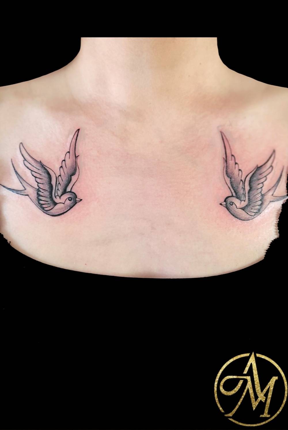 tattoo oiseaux symétrie